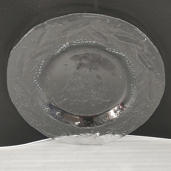 Arcoroc HOLLY TREE Glass Salad Plate Replacement Poinsettia's France Embossed Vt - Picture 6 of 12
